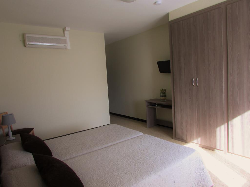 Hostal Can Bassalis Pals Extérieur photo