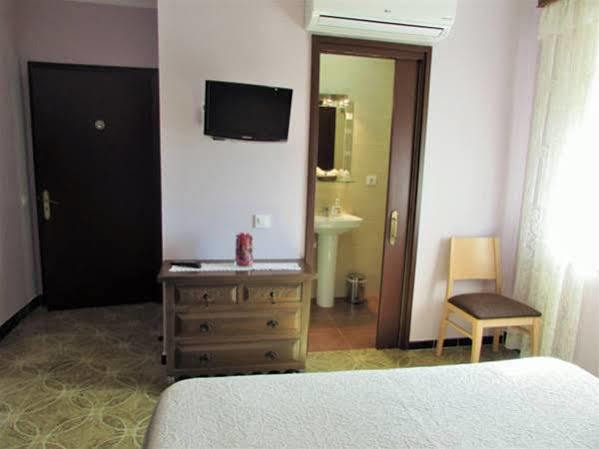 Hostal Can Bassalis Pals Extérieur photo